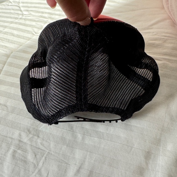 Vans - Red and Black Mesh Disney Cap - Picture 3 of 4